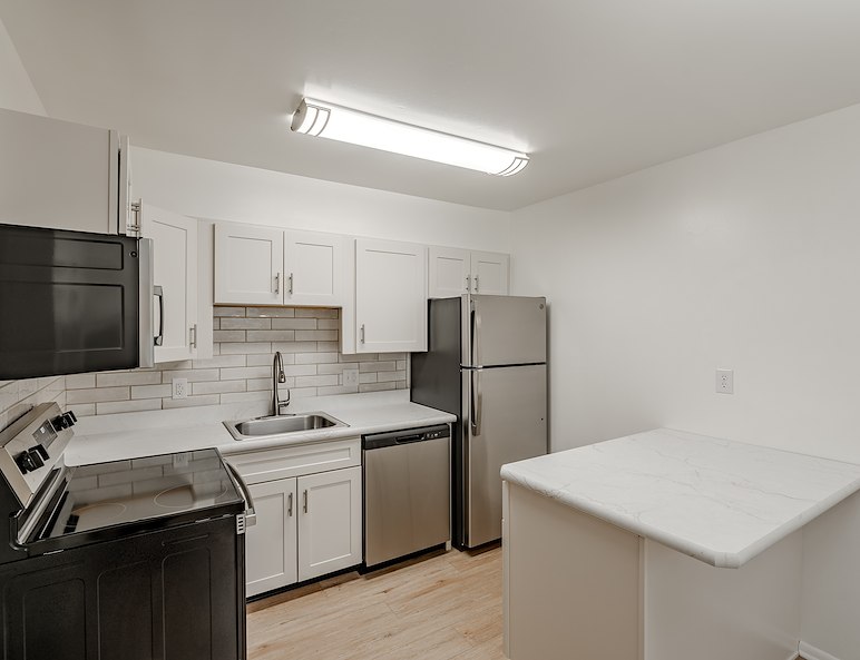 Modern kitchen at Manor House Apartments in Lancaster, PA