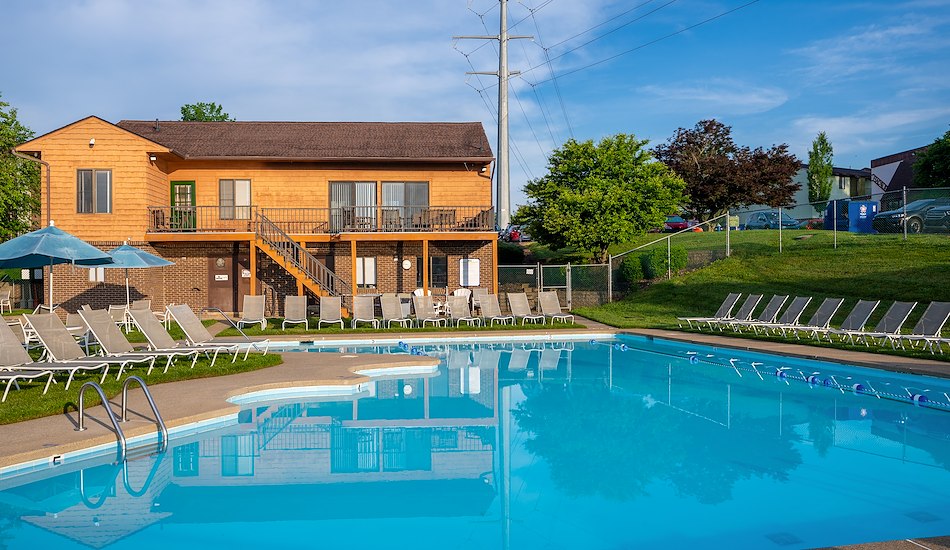 Roxalana Hills Apartments - 700 Roxalana Hills Dr, Dunbar, West Virginia, WV United States - 25064