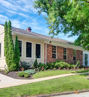 Manor Communities offers a community building and rental office in Lancaster.