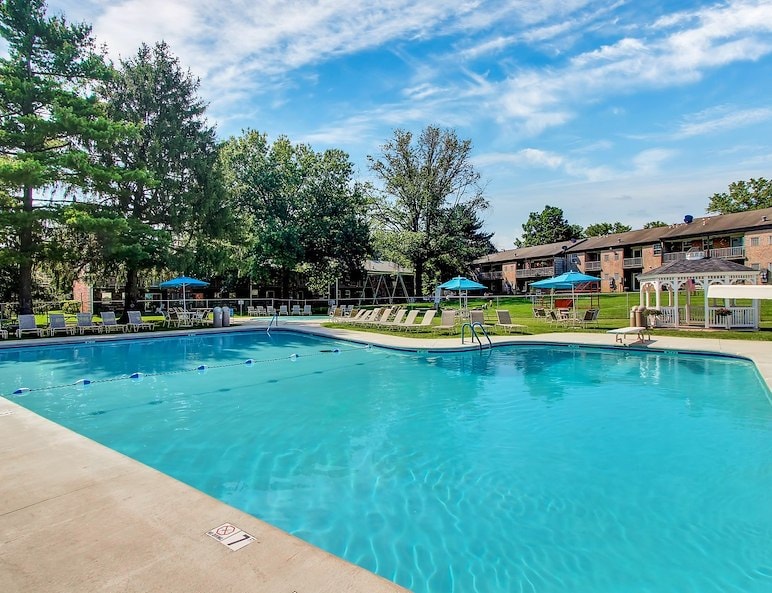 Outdoor swimming pool at Springetts Apartments in York, PA