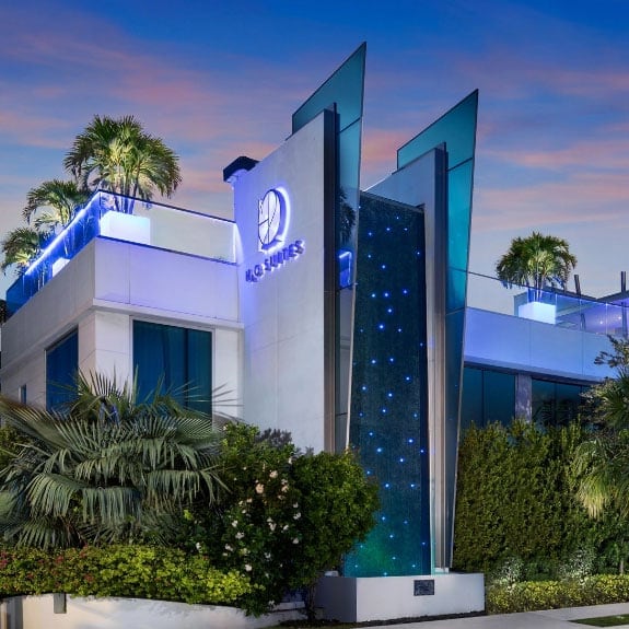 H2O Suites Hotel — photo
