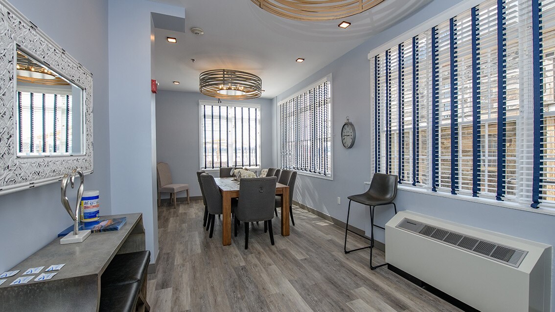 Waterfront Bristol, RI Hotel Bristol Harbor Inn