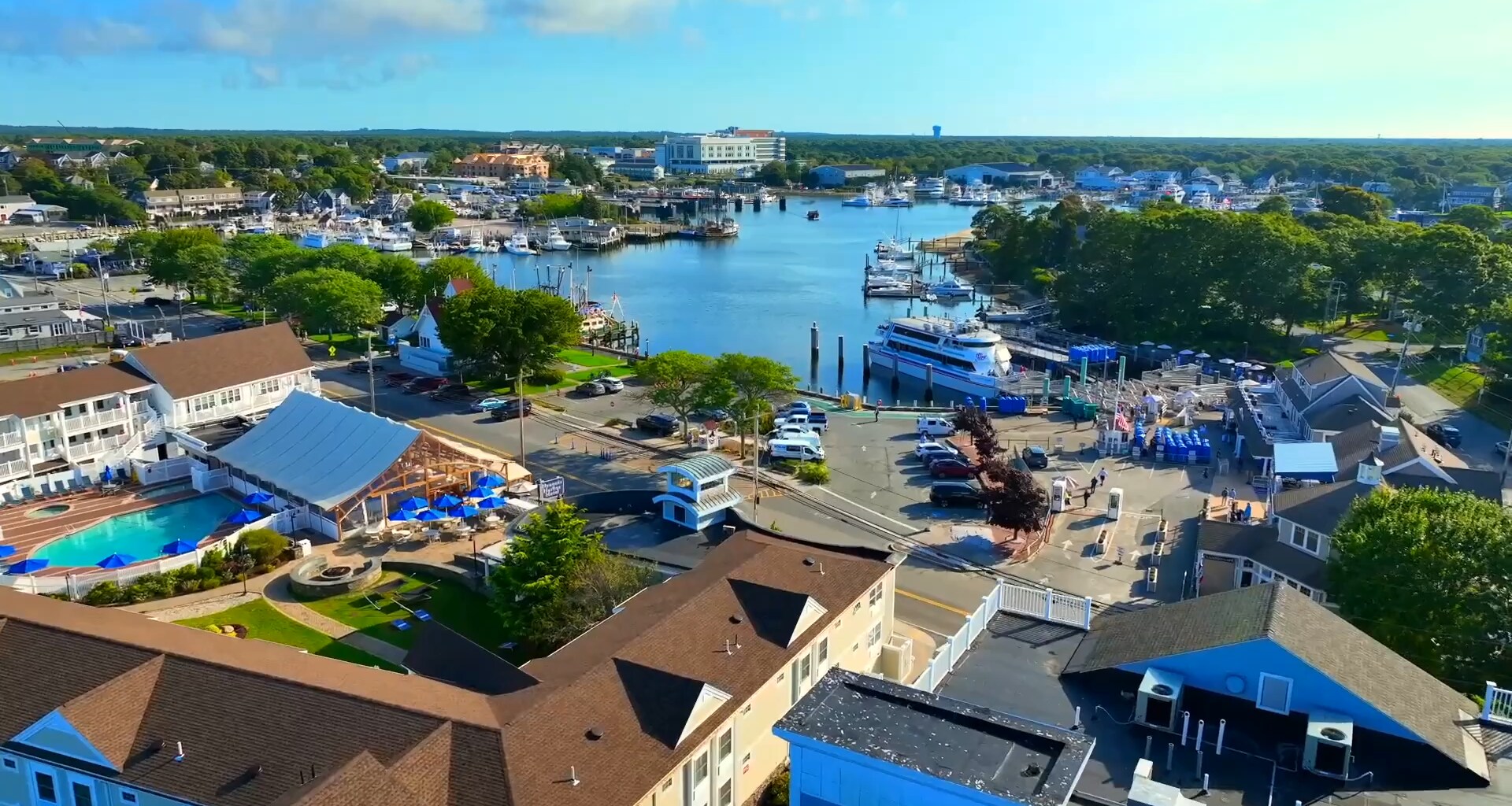 Hyannis Harbor Hotel