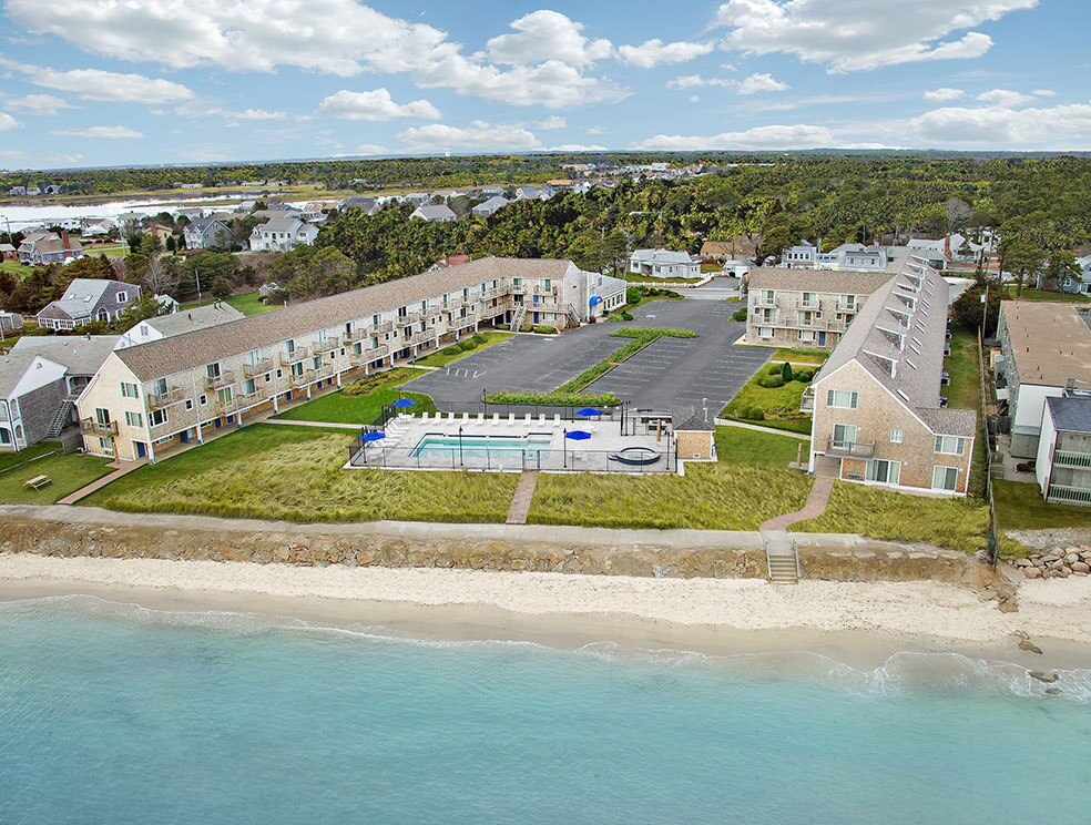 Cape Cod Beach Hotel Ocean Mist Beach Hotel & Suites