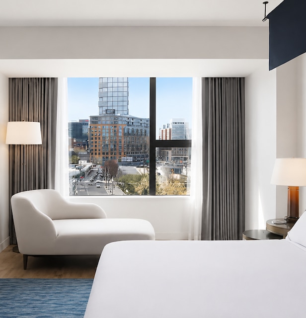 1 King Bed Premium City View Room at Canopy by Hilton Boston Downtown - 3