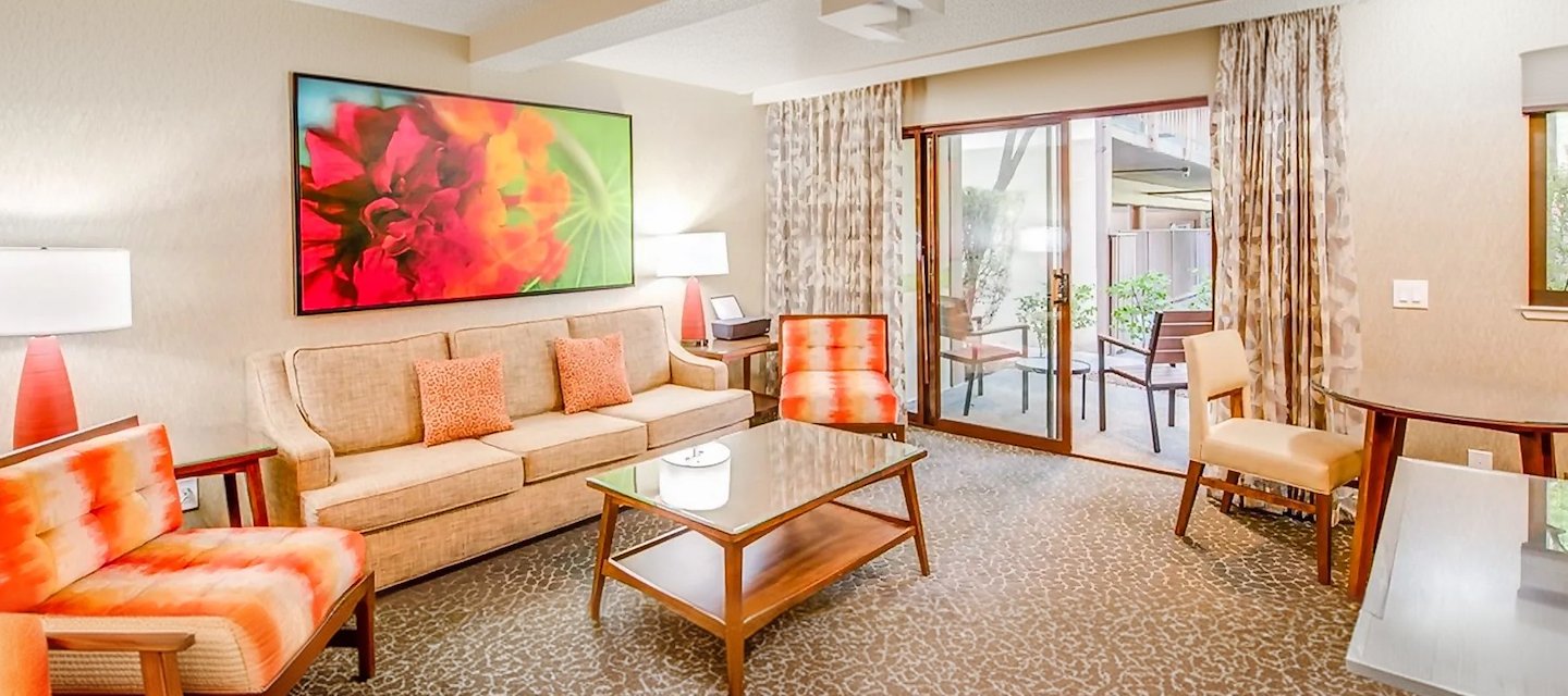 Cozy seating area with vibrant decor at Creekside Inn, Palo Alto, California.