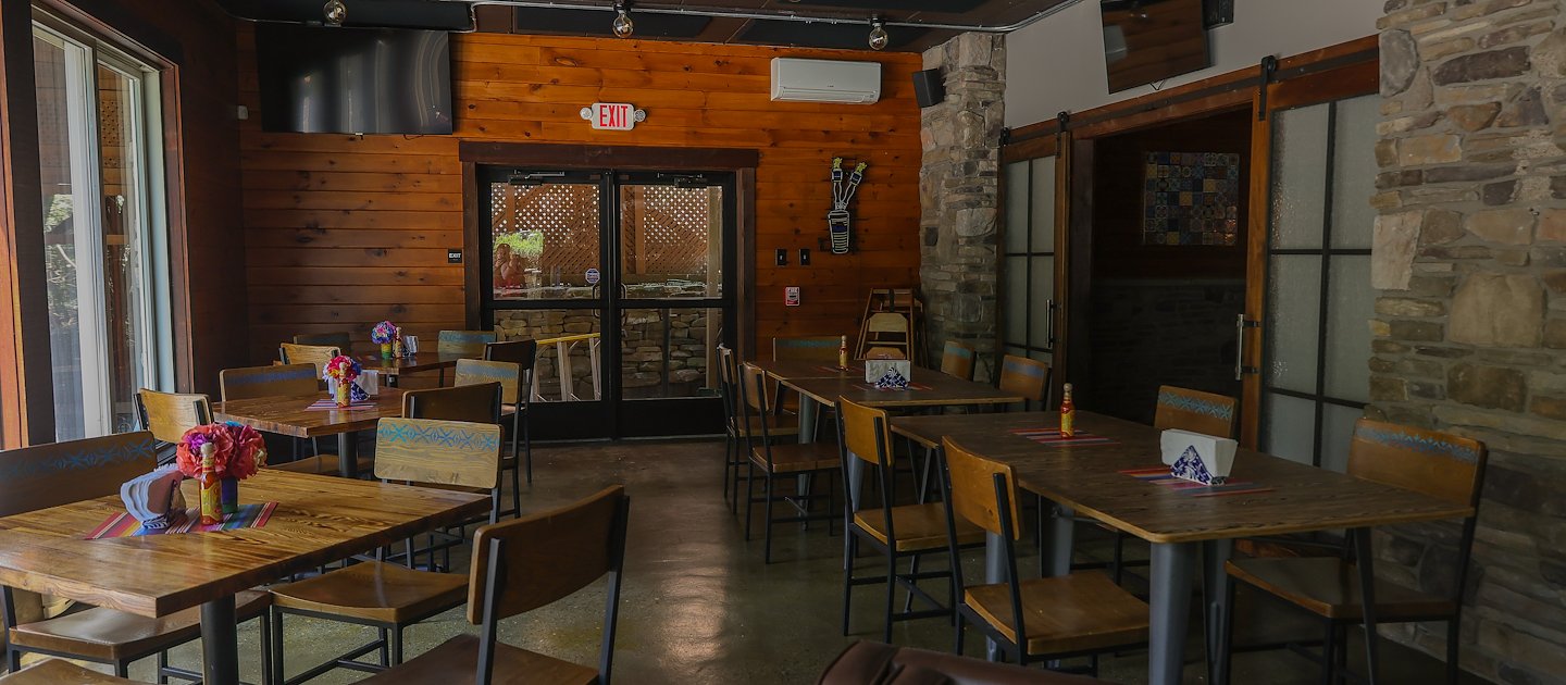 La Cava Privada private dining space at Alta Vida, Camelback Resort.