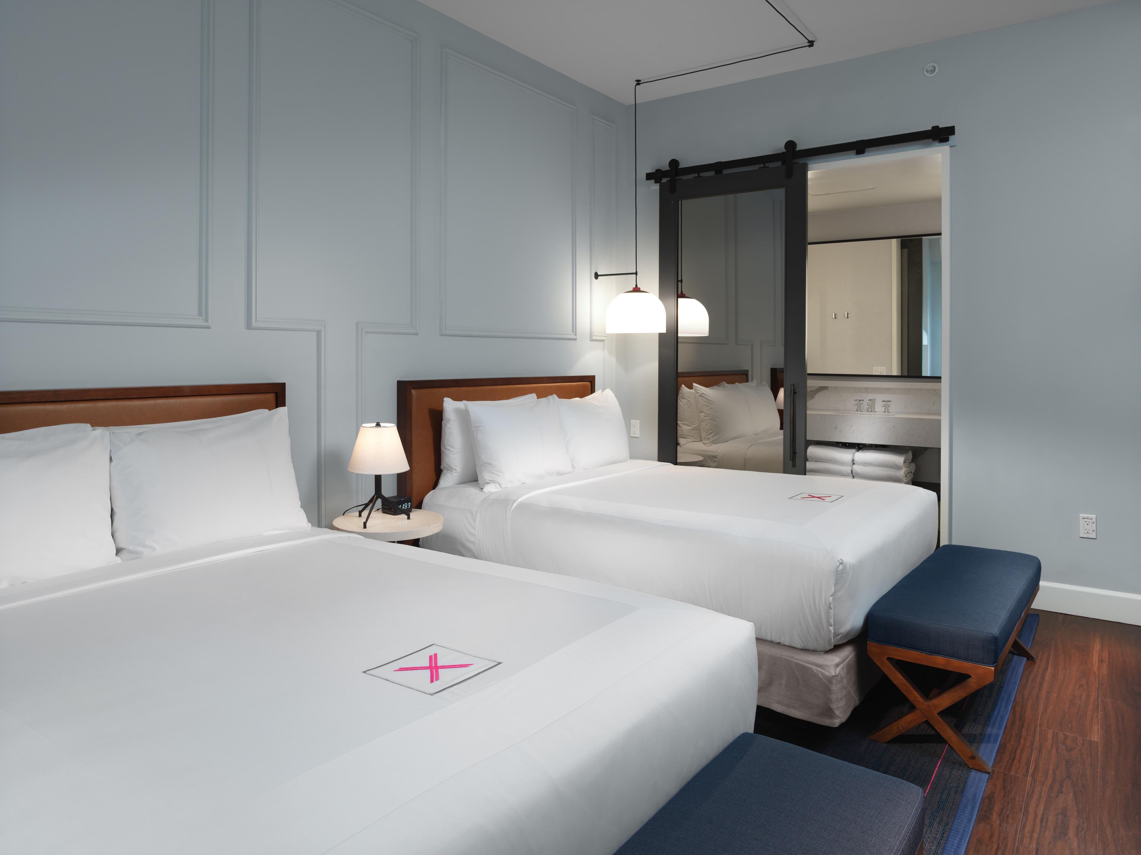 Axiom Hotel — photo 25 of 51