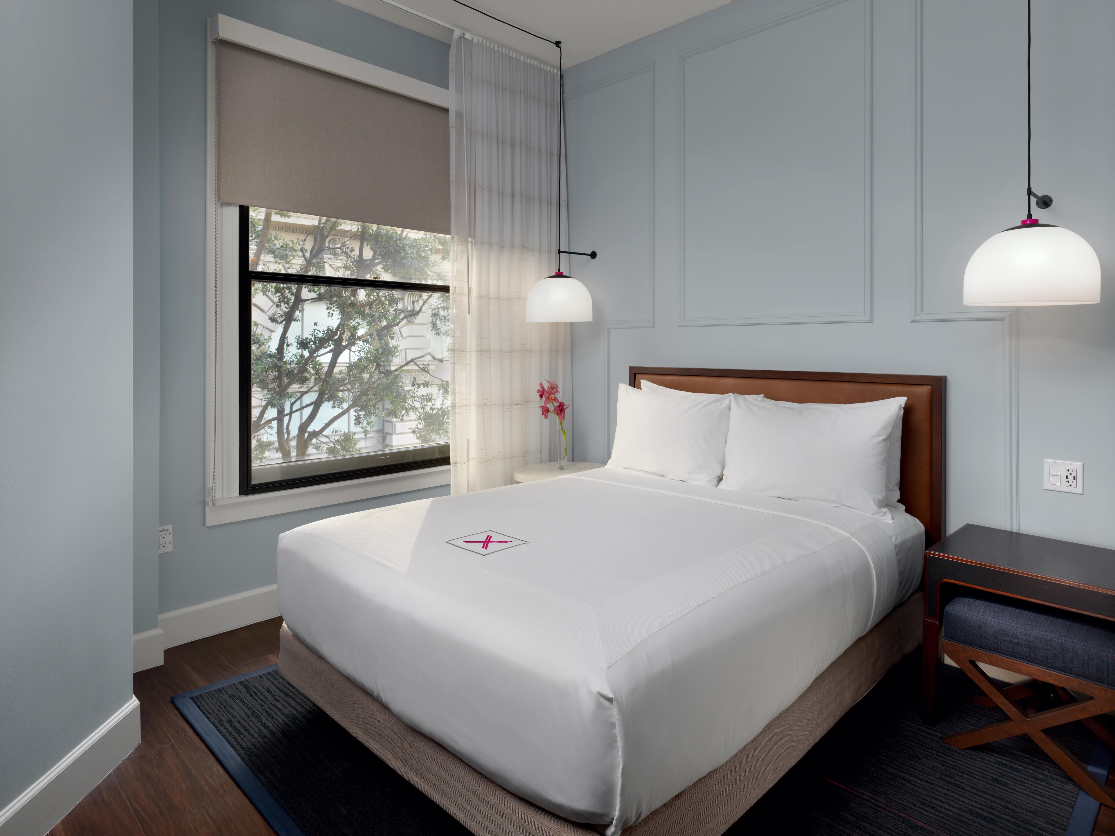 Axiom Hotel — photo 19 of 51