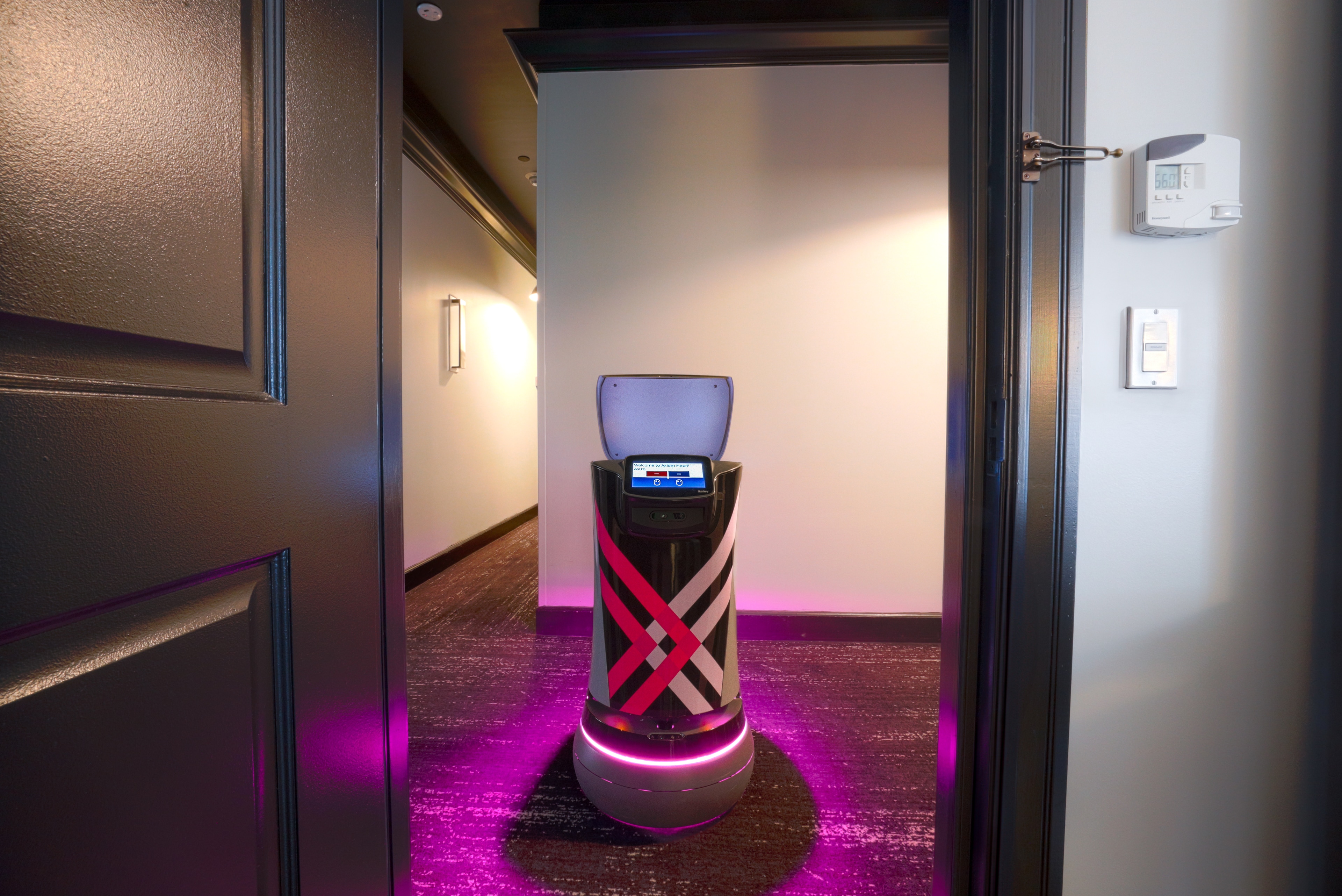 Axiom Hotel — photo 21 of 51