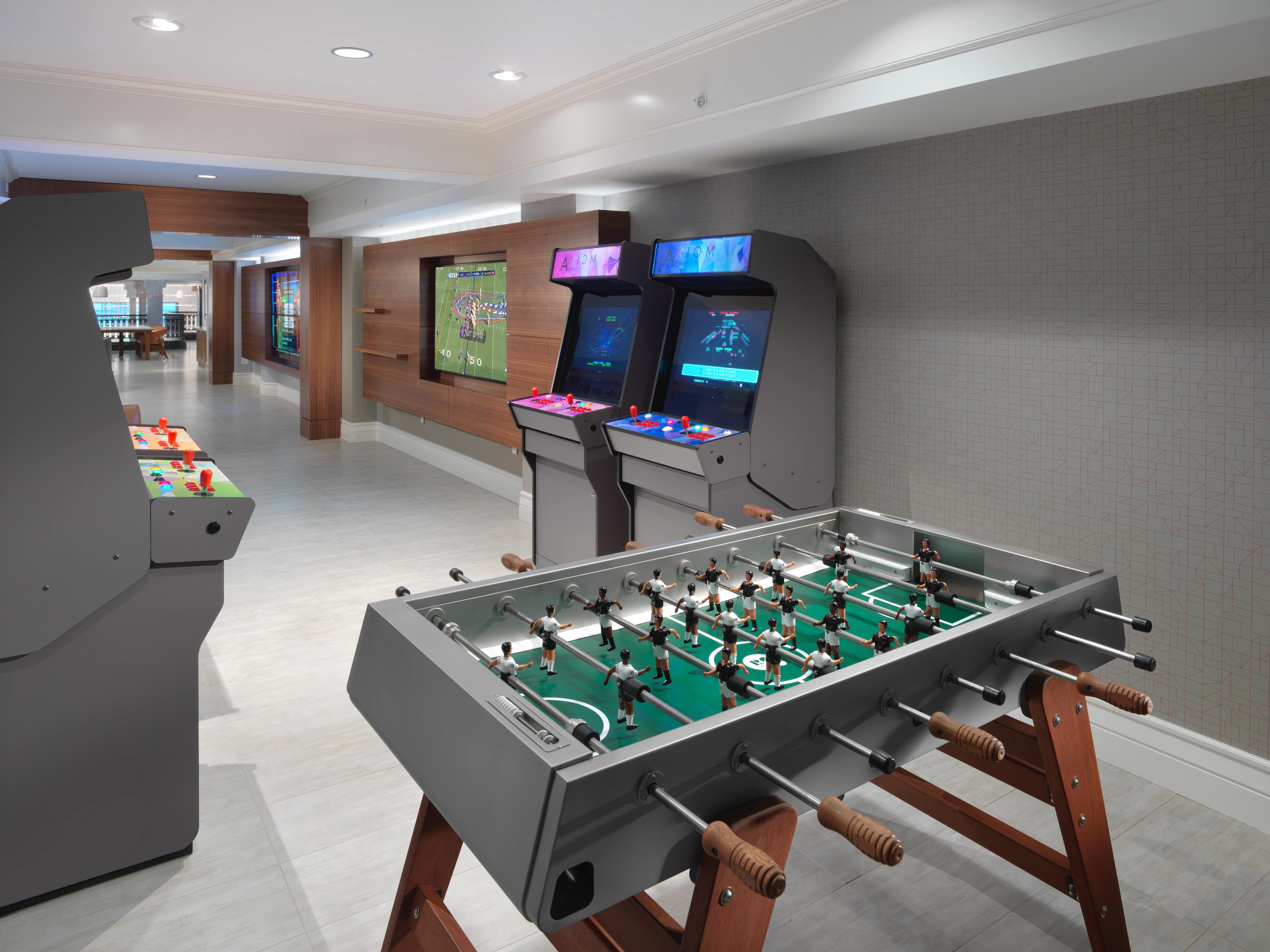 Axiom Hotel — photo 13 of 51