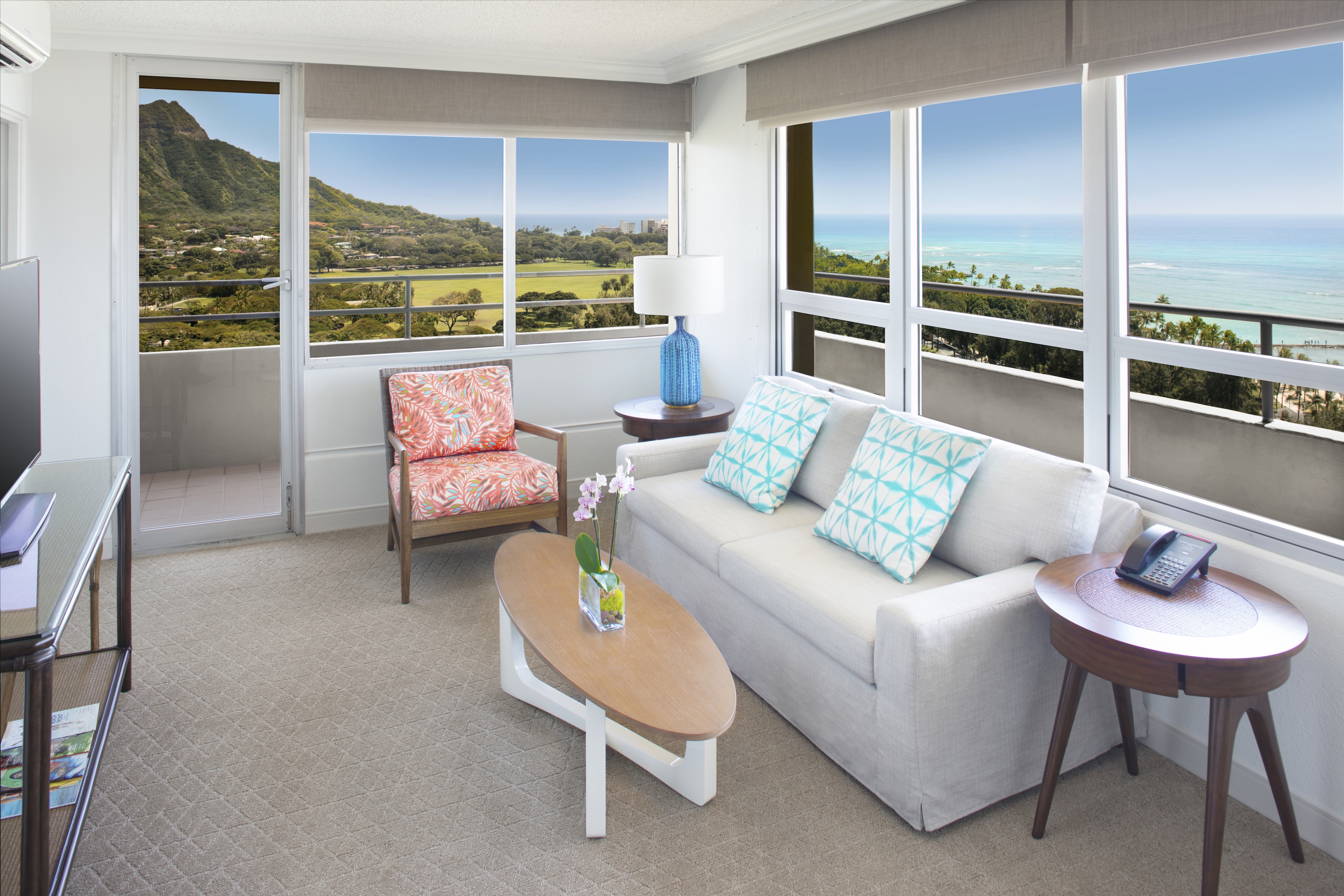 Honolulu Hotel Suites​ | Queen Kapiolani Hotel