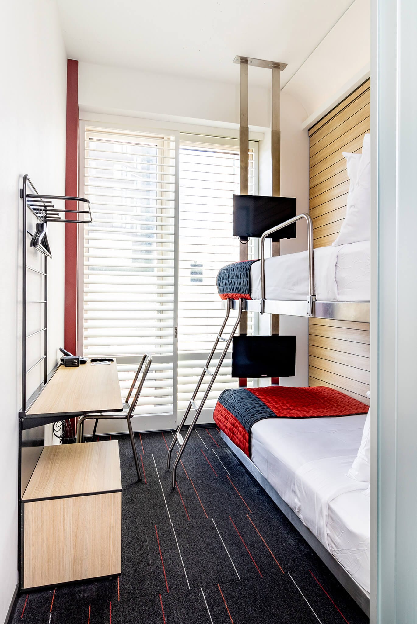 Pod Times Square — photo 35 of 46