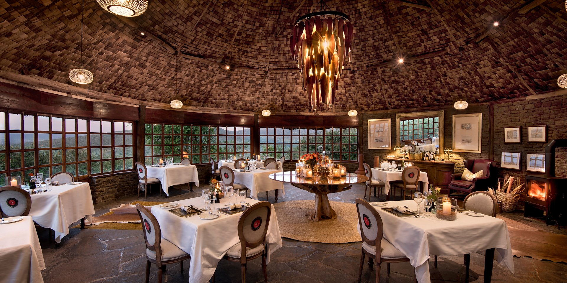 The main indoor dining area at Klein's Camp
