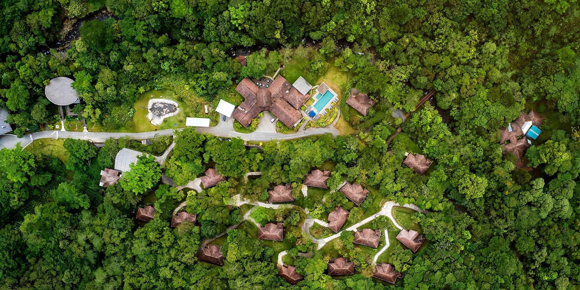 El Silencio Lodge & Spa Aerial of Lodge nestled within a Costa Rican cloud forest