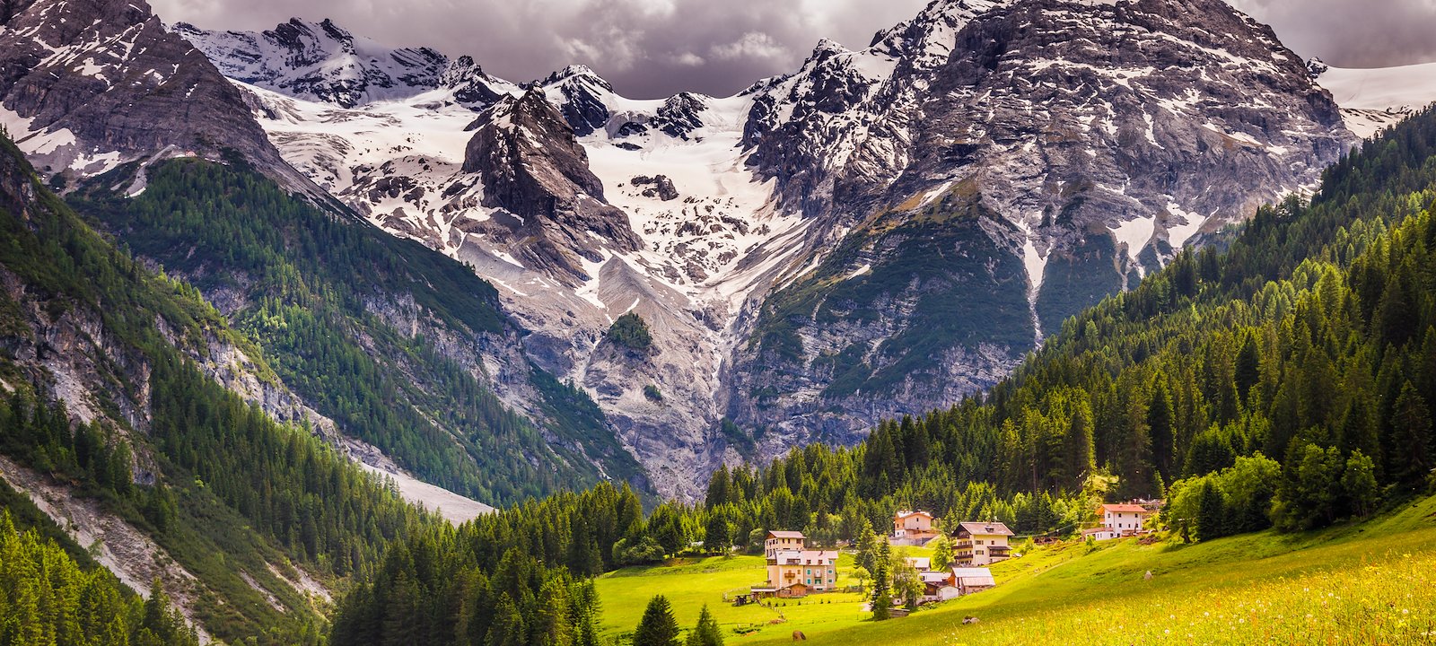<p>The snow-capped Alps can be seen even in the midst of Summer.</p>