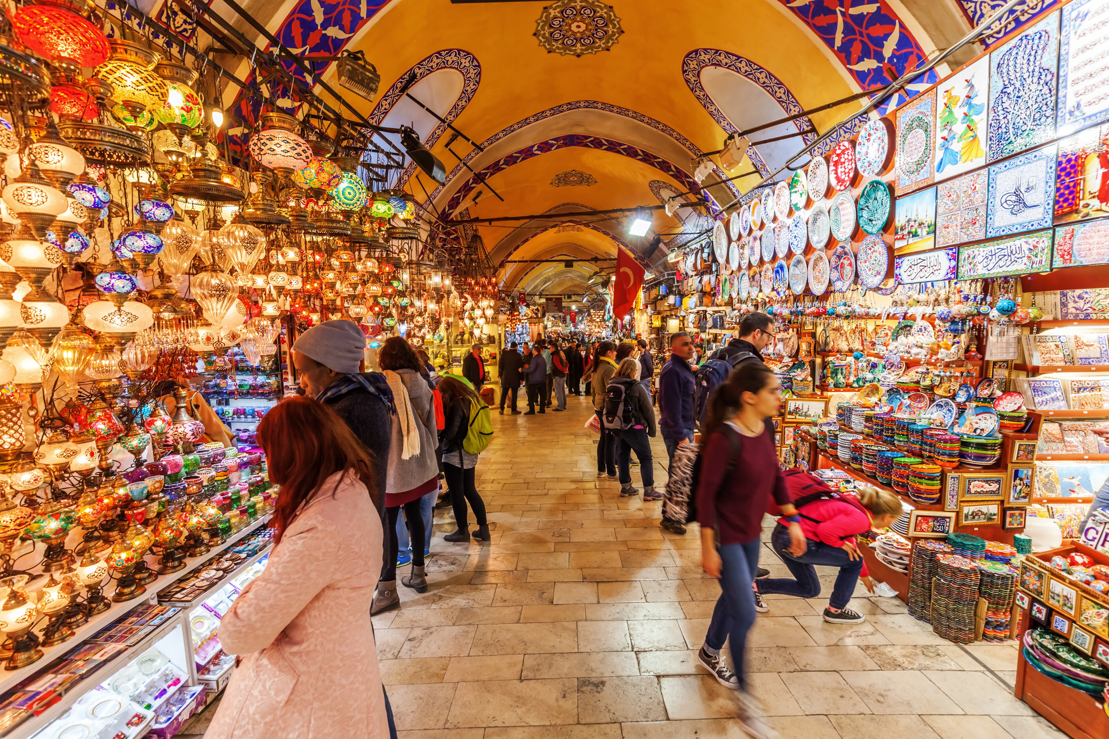<p>Istanbul's Grand Bazaar offers everything from garments and jewelry to ceramics and spices.</p>