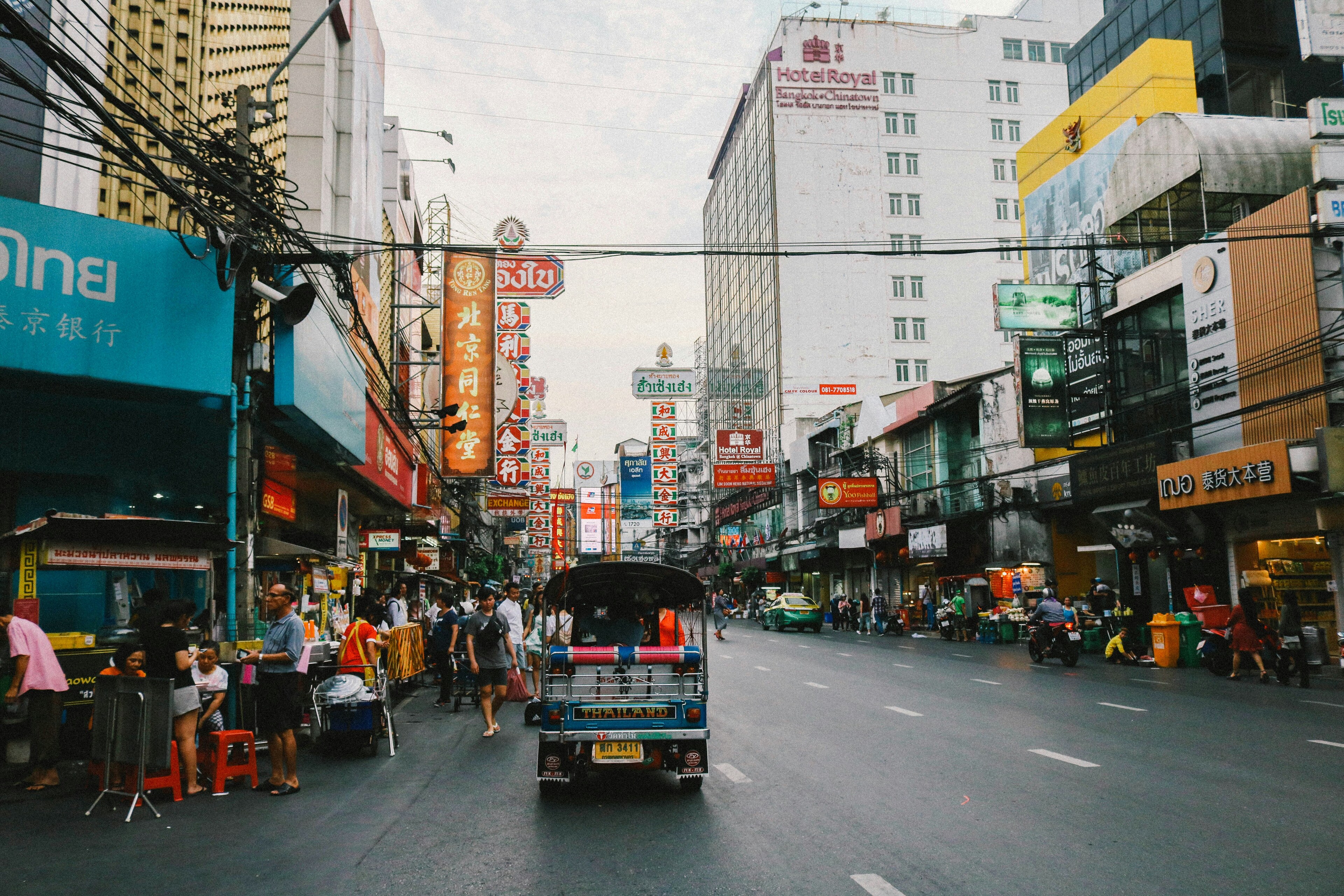 <p>Bangkok's bustling streets are made for travelers who love to wander.</p>