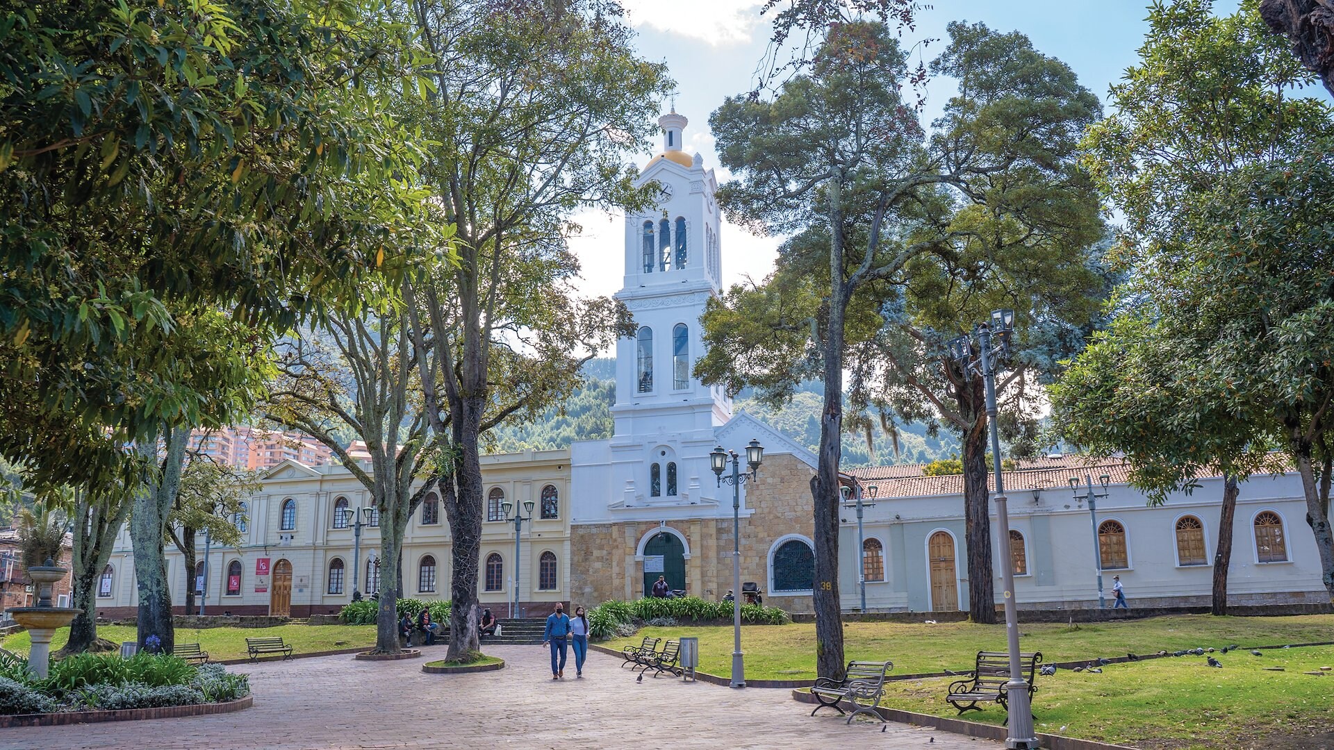 The colonial Church of Santa Barbara sits near Usaquén Park.