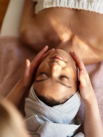 Is there a fitness center or spa available?