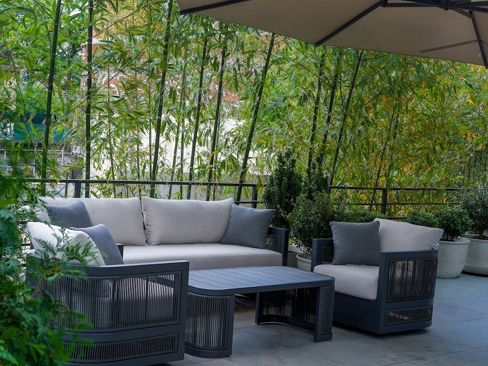 Outdoor Lobby Terrace - Sela V Hotel, Brooklyn