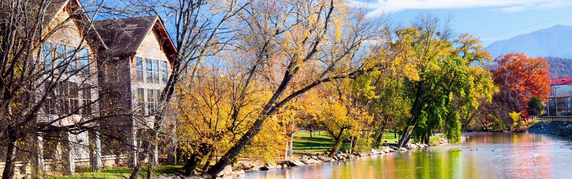 Pigeon Forge Hotel near Dollywood|Ramada Pigeon Forge