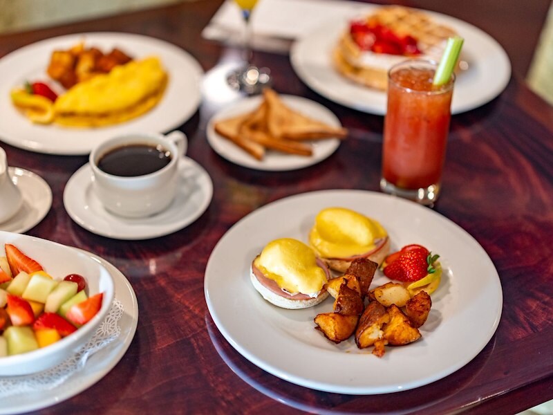 Breakfast at Churchill's Chartwell Restaurant