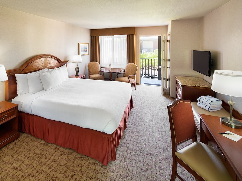 Hotel Rooms in Calistoga, CA Roman Spa Hot Springs Resort