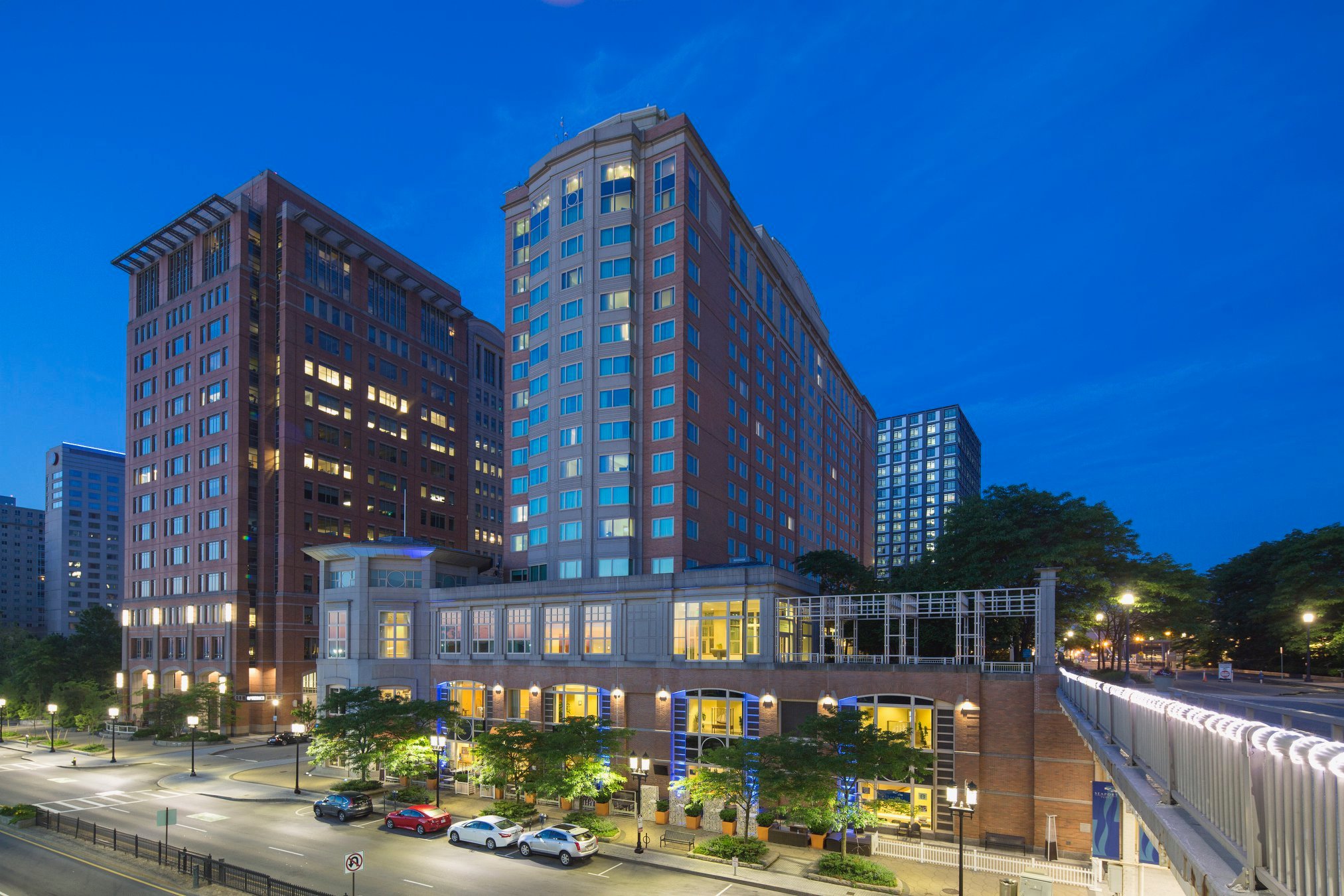A Unique Boston Seaport District Hotel – Seaport Hotel
