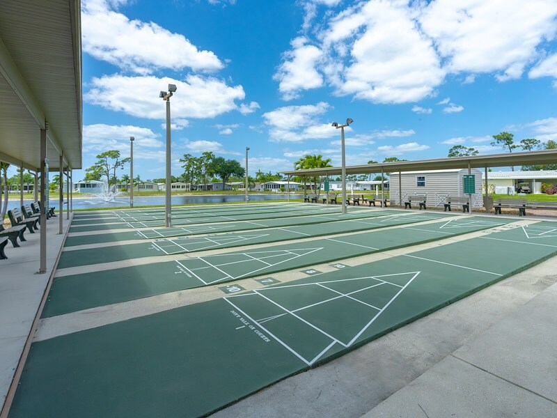 Blue Heron Pines - Shuffleboard Courts