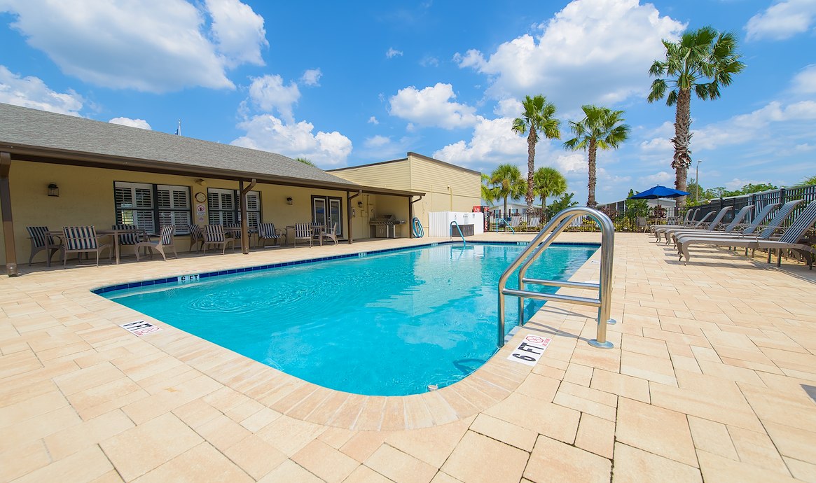 Brentwood Estates - Amenities and Services - Swimming Pool