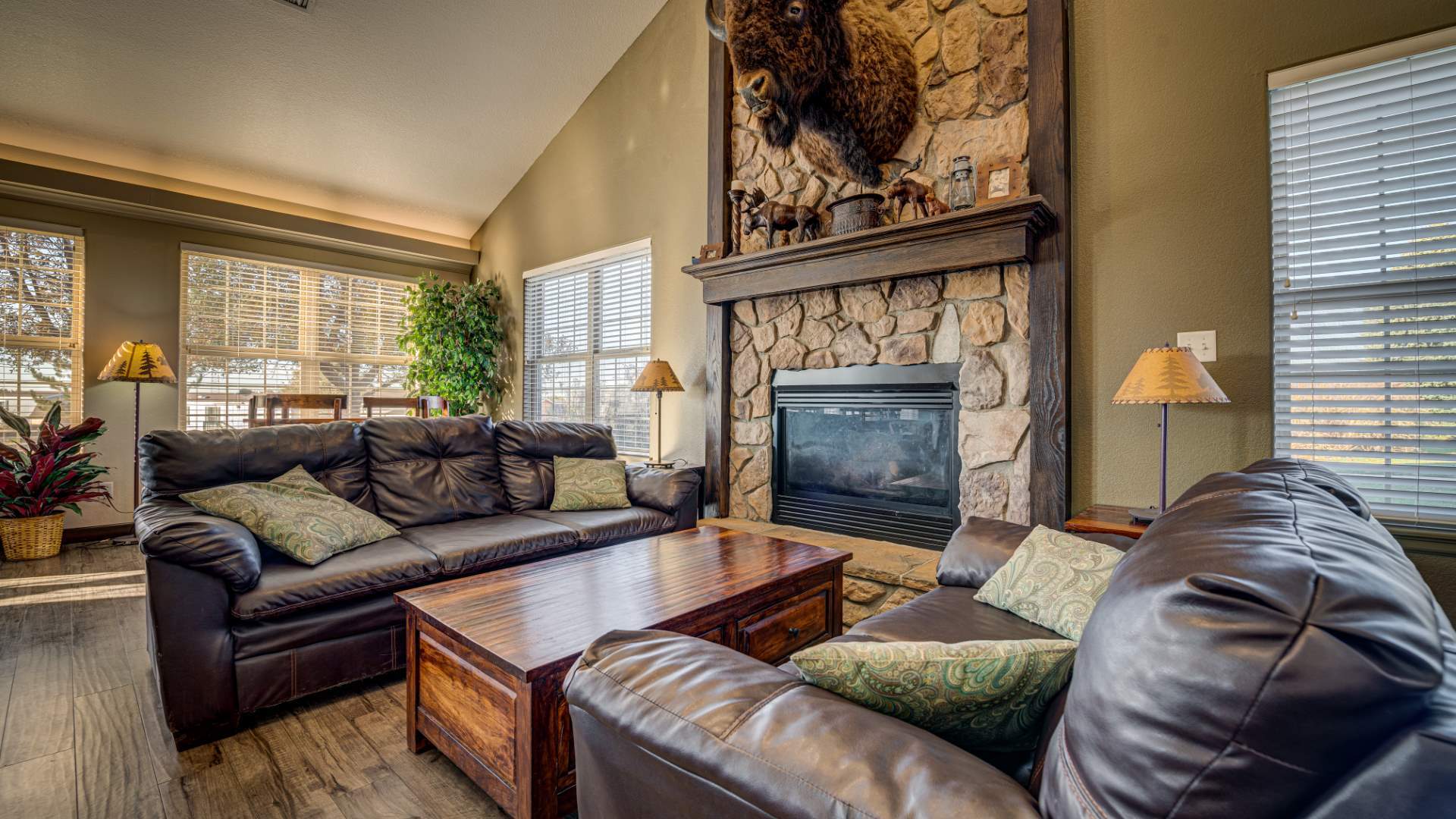 A living room with a fireplace