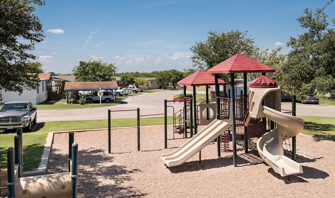 Chisholm Point - Amenities and Services - Playground