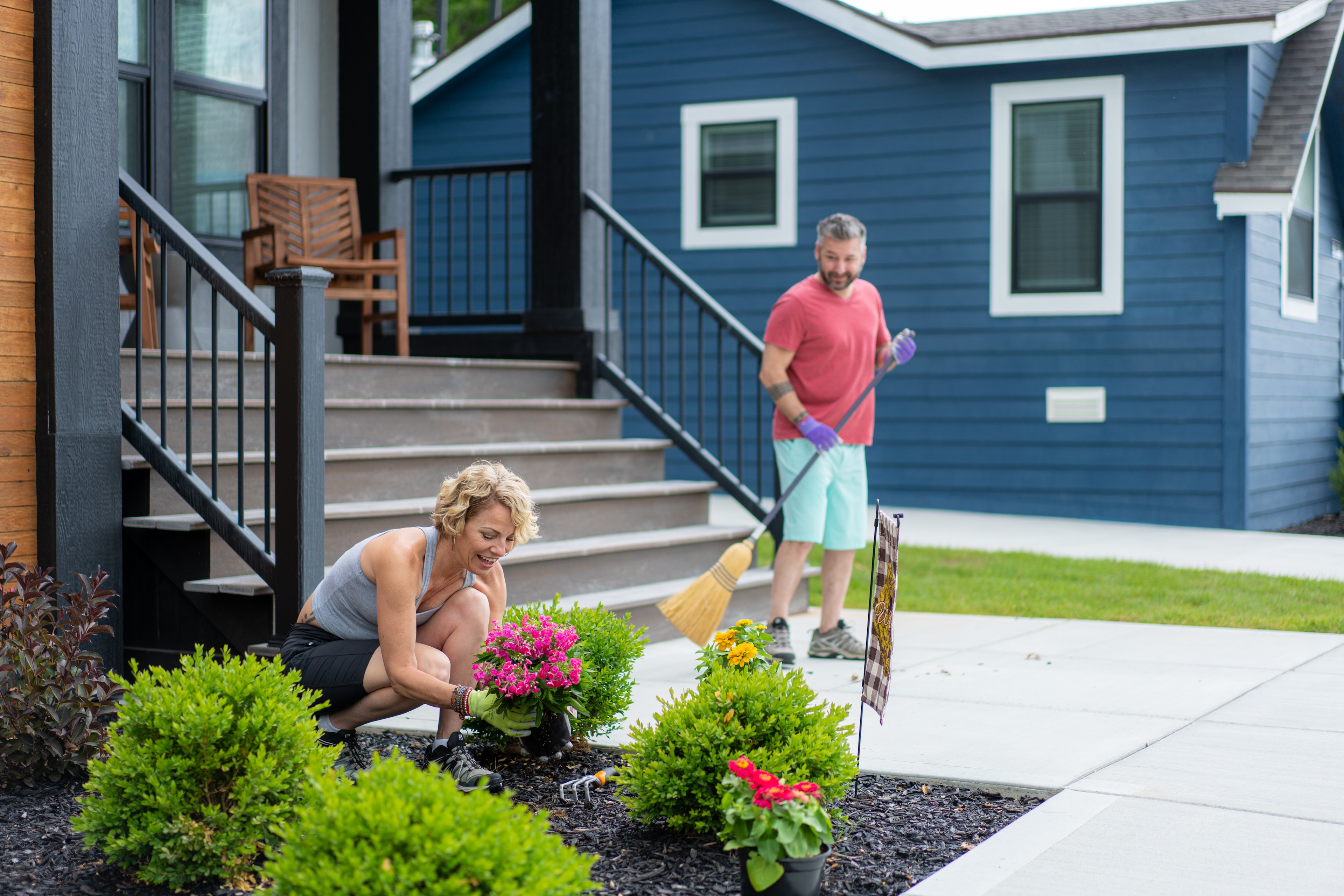 Guide to Enhancing Your Manufactured Home's Exterior, image size:3840x2562