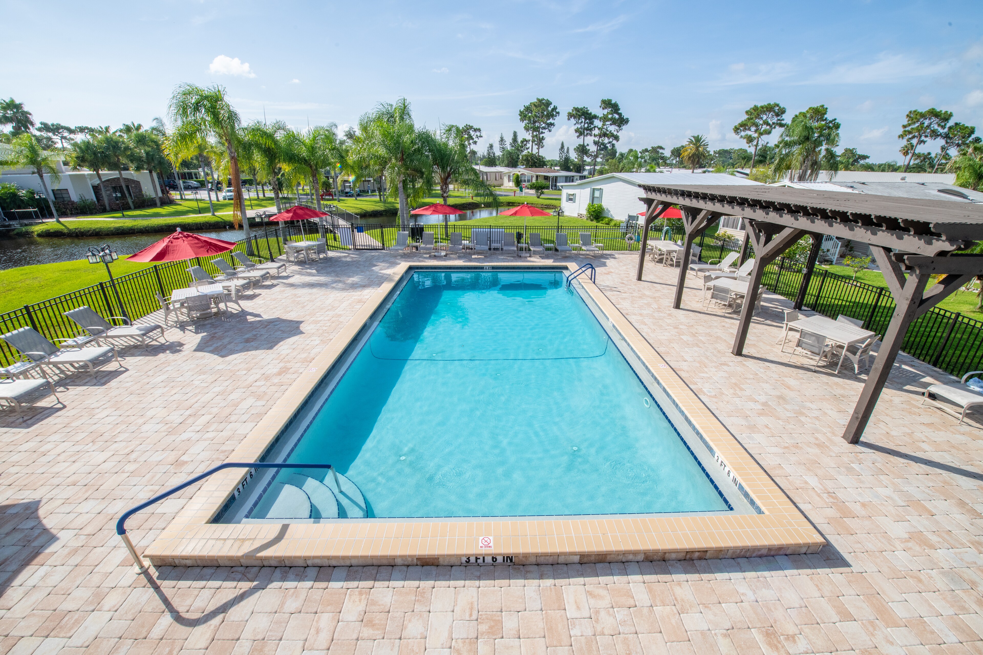 Blue Heron Pines - Swimming Pool