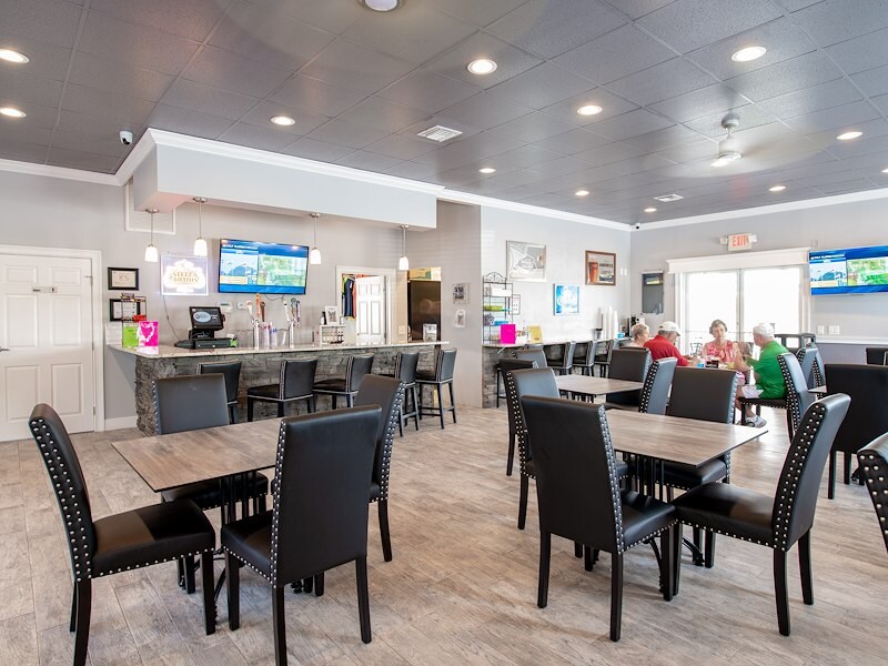 Blue Heron Pines - Restaurant Interior