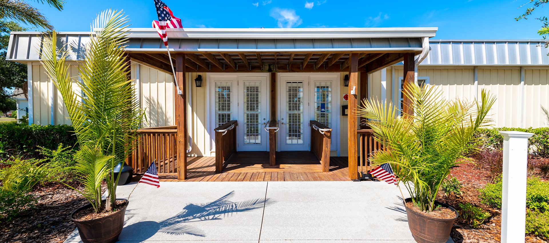 Sales Center - Riverside Club Golf & Marina Community