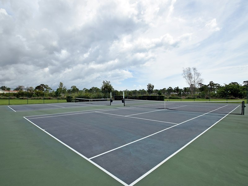 Tennis Courts - Savanna Club