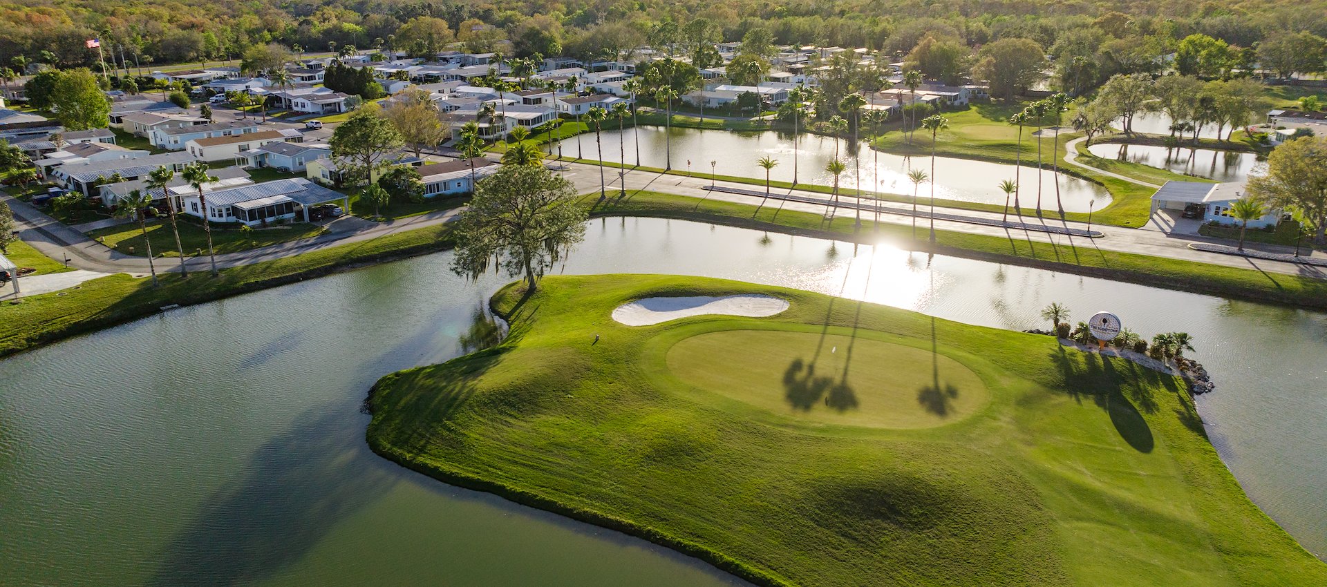 Golf - The Hamptons Golf & Country Club