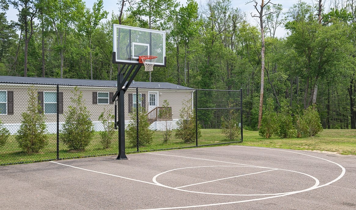 Pine Trace - Amenities and Services