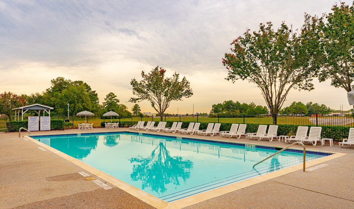 Pine Trace - Pool