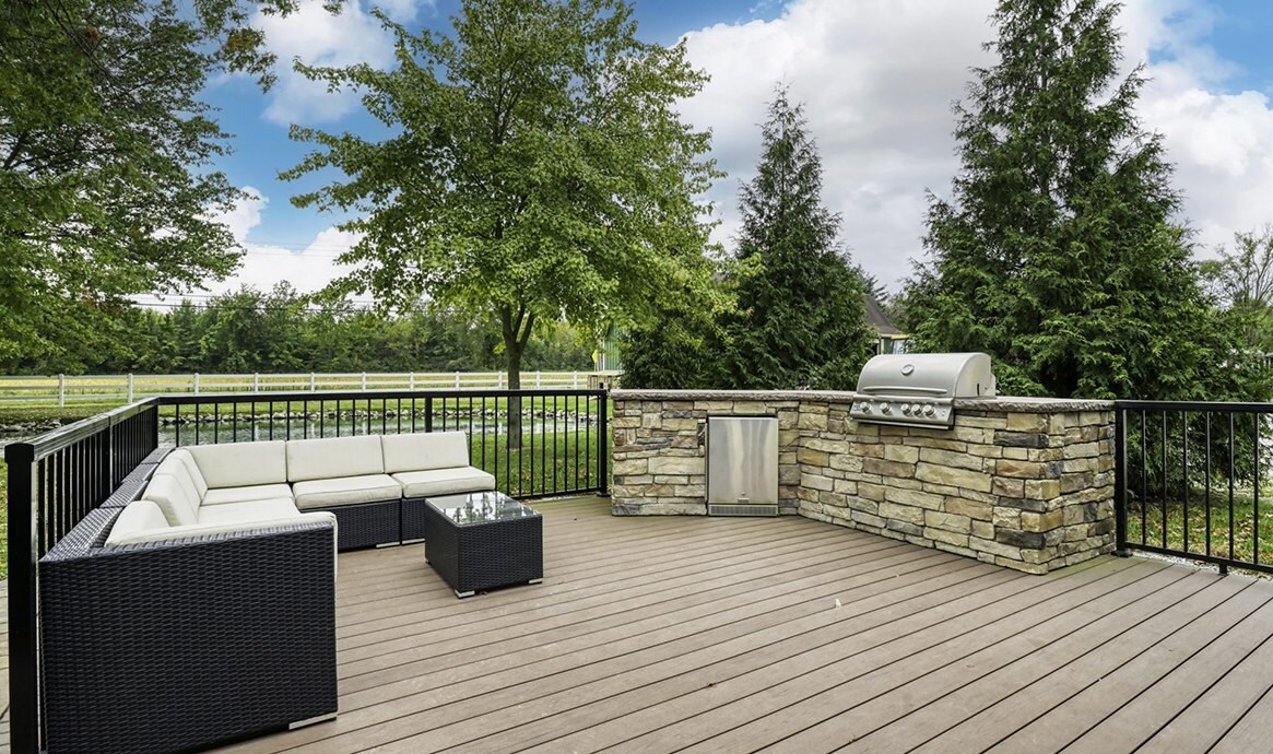 Sun Communities Twin Lakes - Amenities and Services