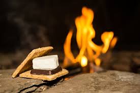 Community Campfire & S'mores With Family Photo Booth