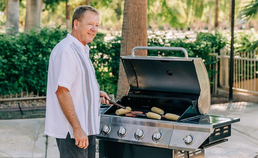cooking facilities in Emerald Desert RV Resort, California