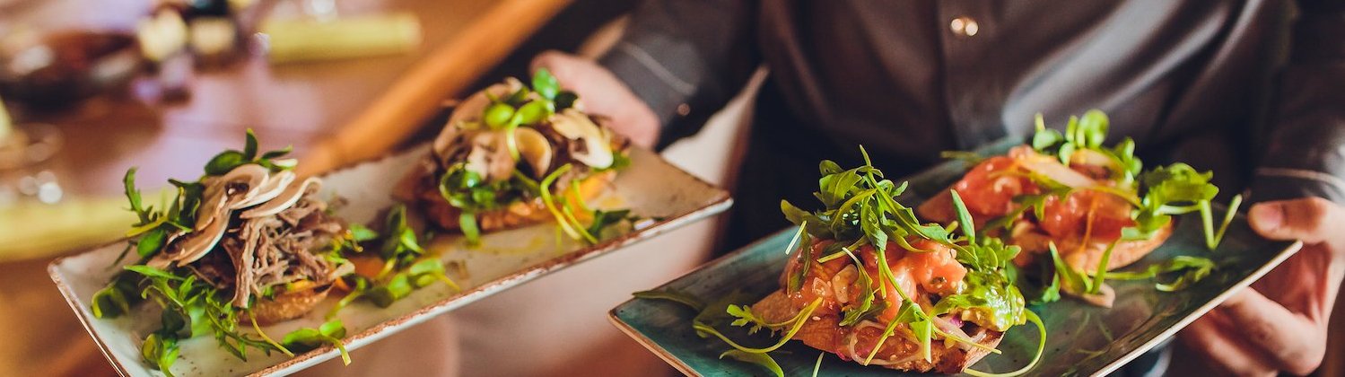 Dining in Palm Desert, California