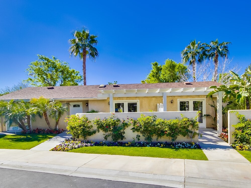 Palm Springs RV Resort Photos Emerald Desert RV Resort Sunland