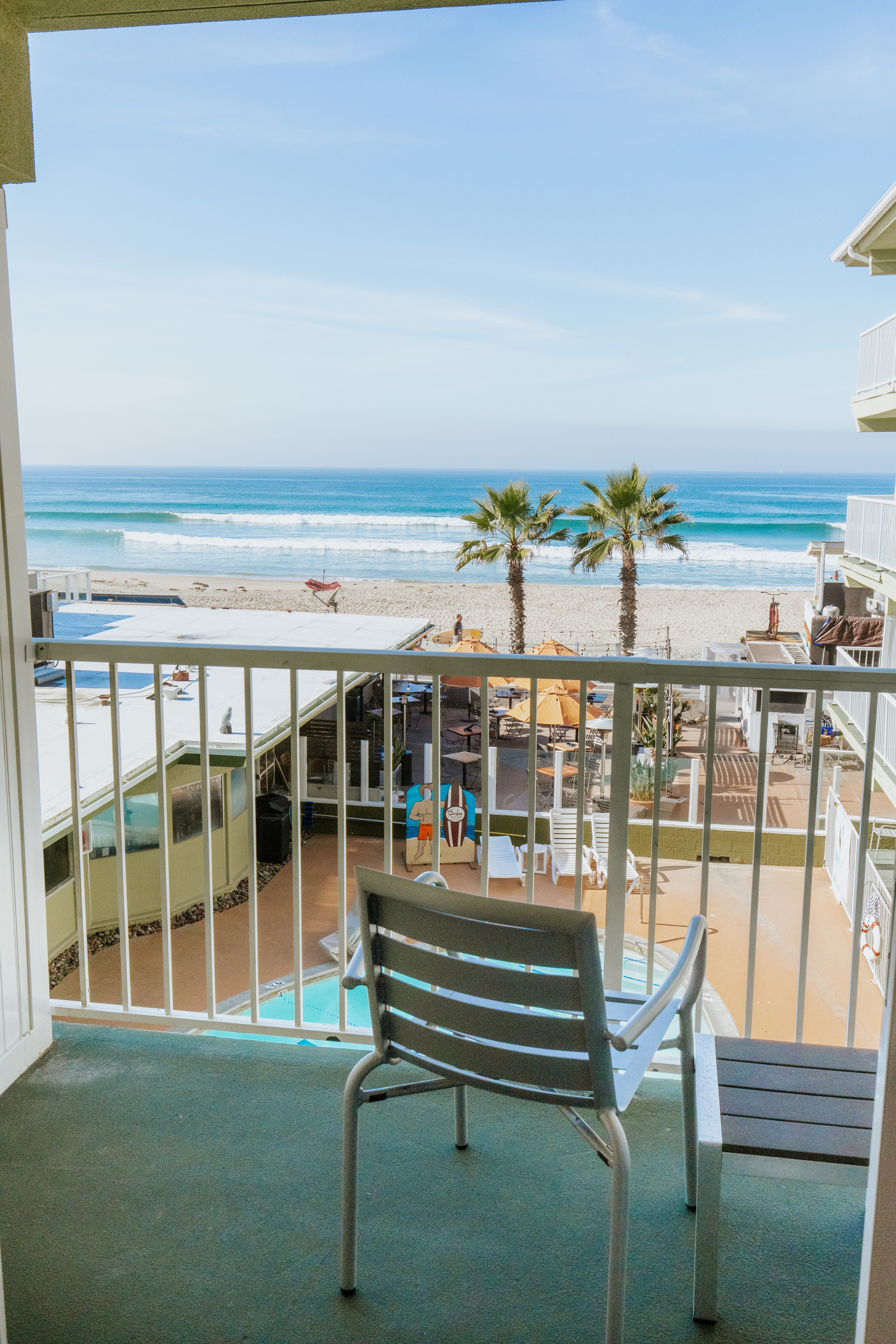 Surfer Beach Hotel — gallery preview 3