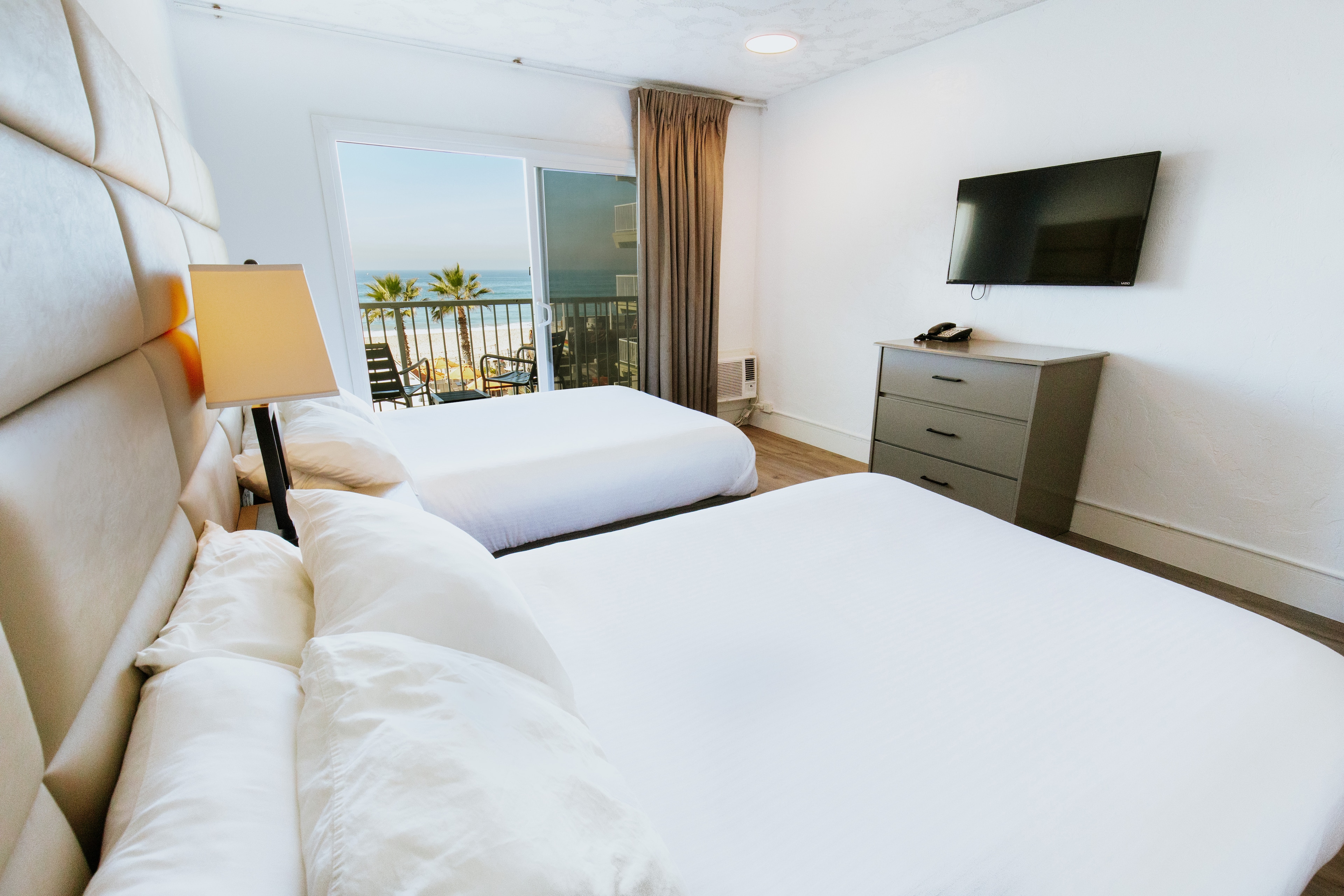 Surfer Beach Hotel — photo 4