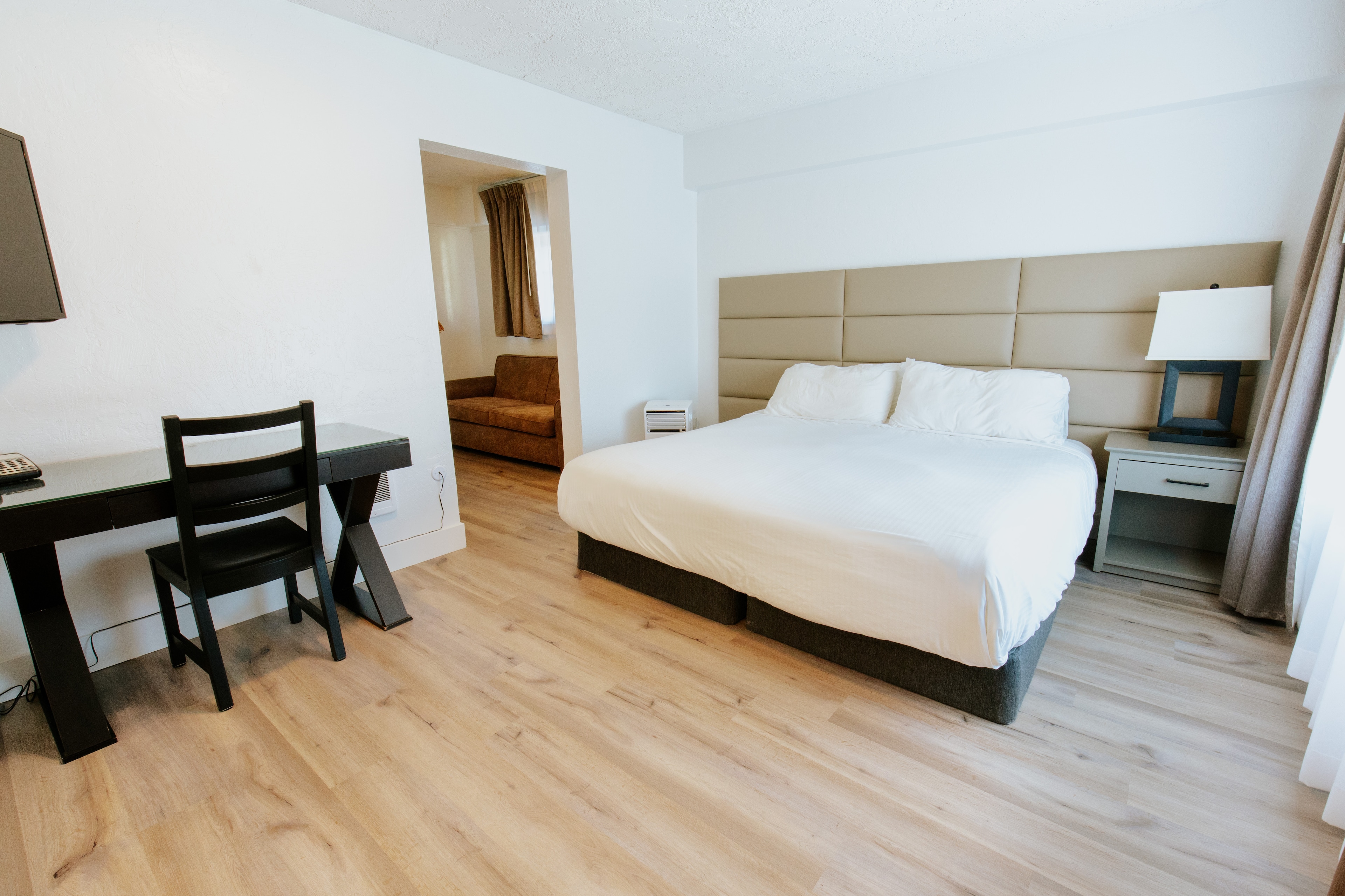 Surfer Beach Hotel — photo 46 of 56