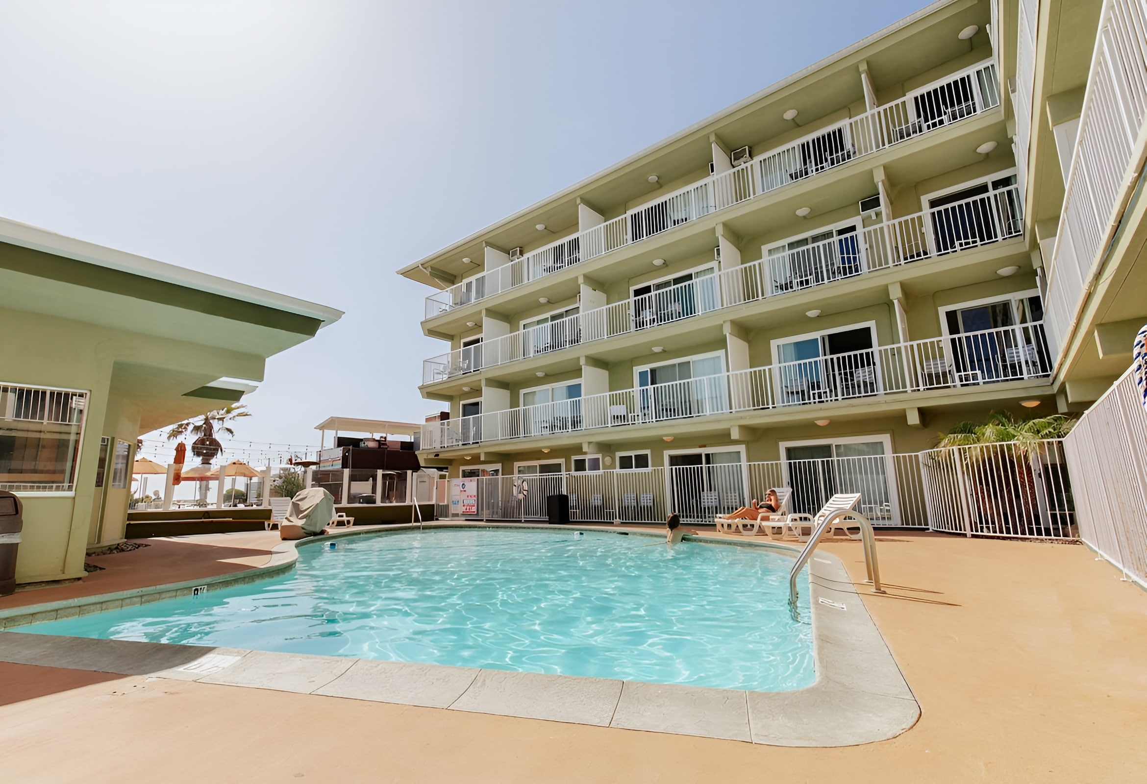 Surfer Beach Hotel — photo 51 of 56